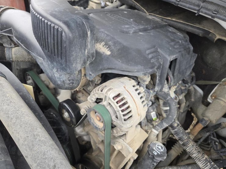 2011-gmc-2500-image-42