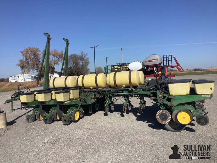 john-deere-7200-image-8