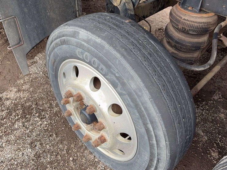 2016-kenworth-t880-image-9