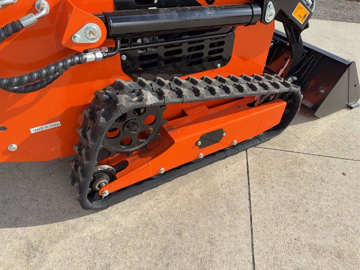 2025-mms-ms36c-stand-on-skid-loader-image-6