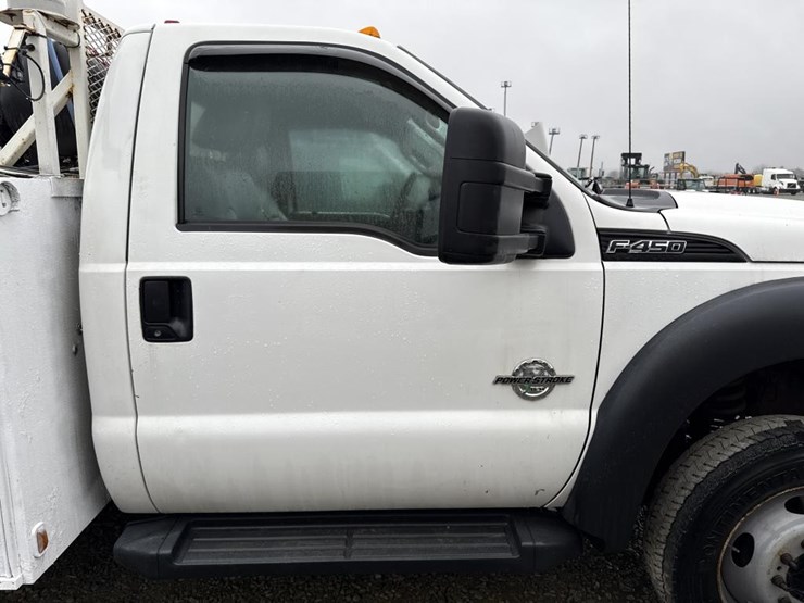 ford-f450-image-11