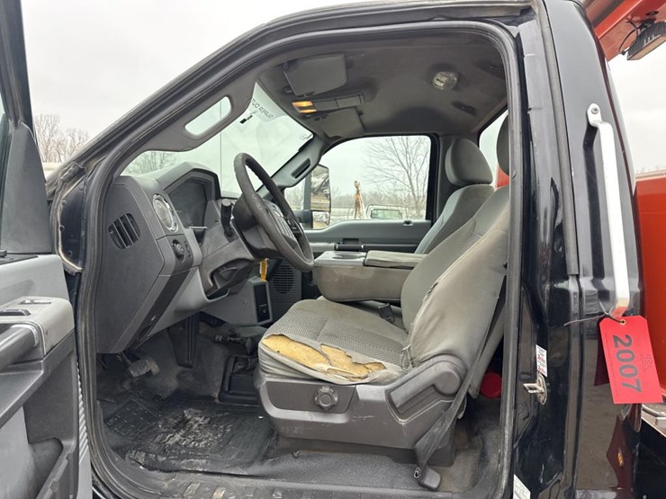 2007-ford-f650-image-31