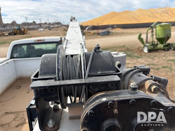 2011-ford-f550-image-36