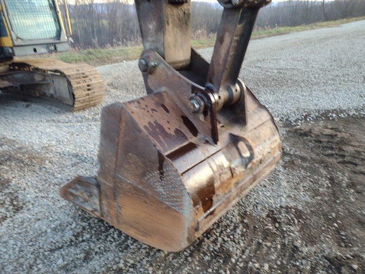 volvo-ec160b-lc-image-20