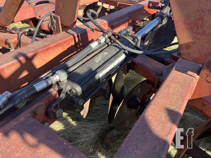 international-490-image-9