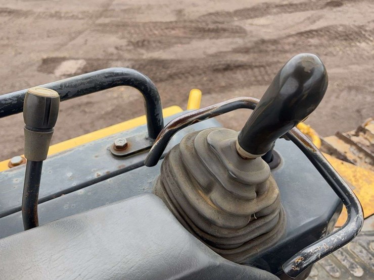 2002-komatsu-d65ex-image-43