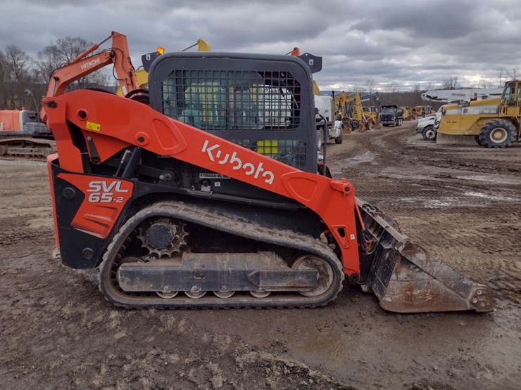 kubota-svl65-2-image-3