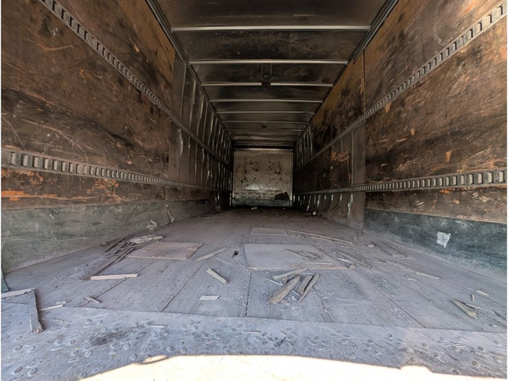 2017-peterbilt-337-image-10