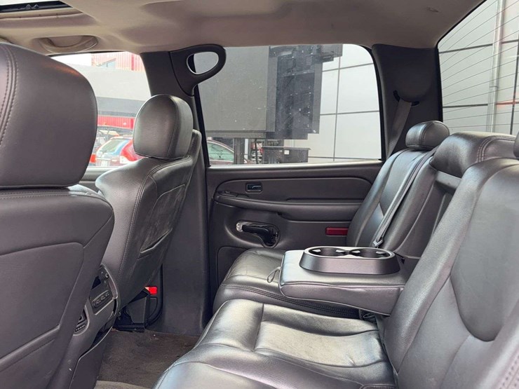 2006-gmc-2500-image-33