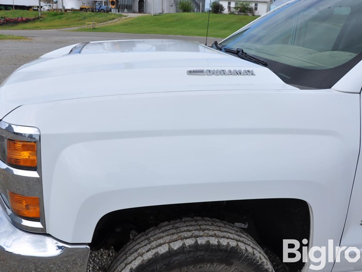 2019-chevrolet-silverado-3500-image-14