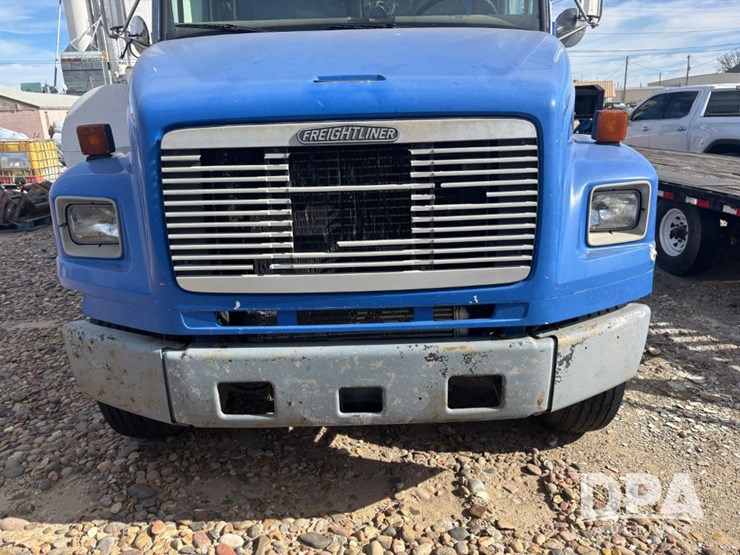 freightliner-fl106-image-19