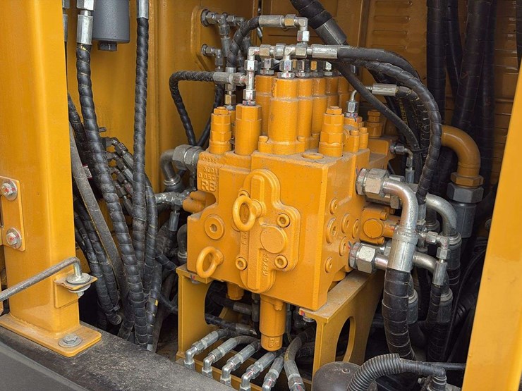 2021-sany-sy155u-image-24