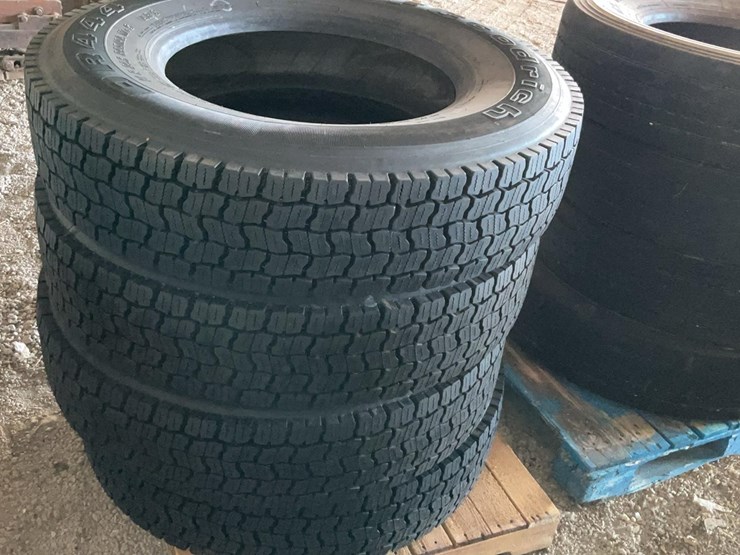 #501-•-bf-goodrich-tire-image-4