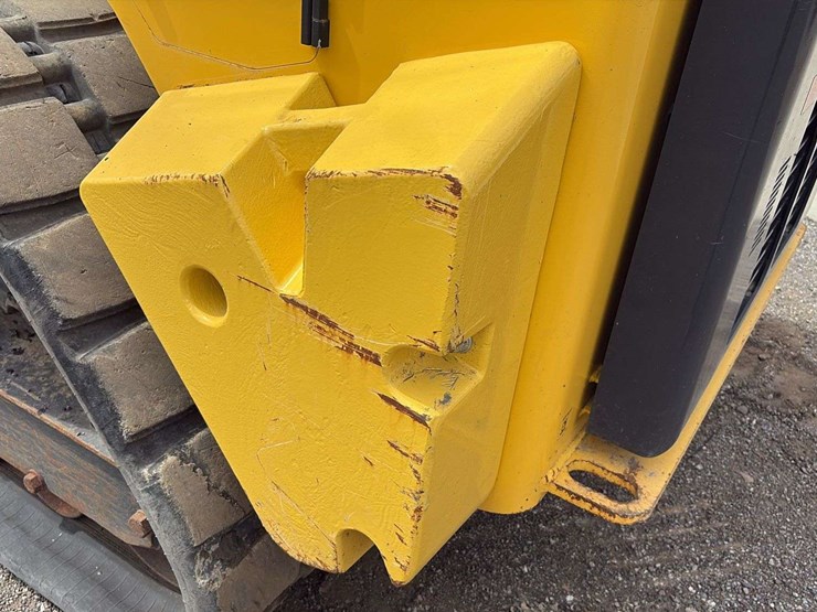 2022-new-holland-c362-image-23