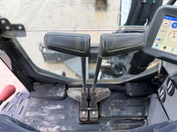 2022-bobcat-e50-image-33