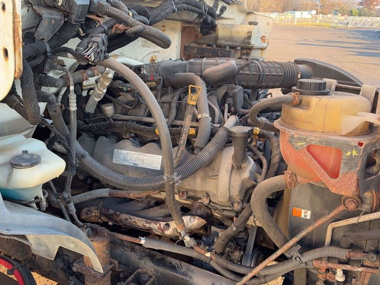 2012-ford-f650-image-15