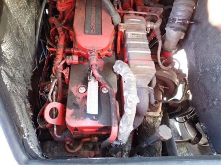 2015-freightliner-mt55-image-56