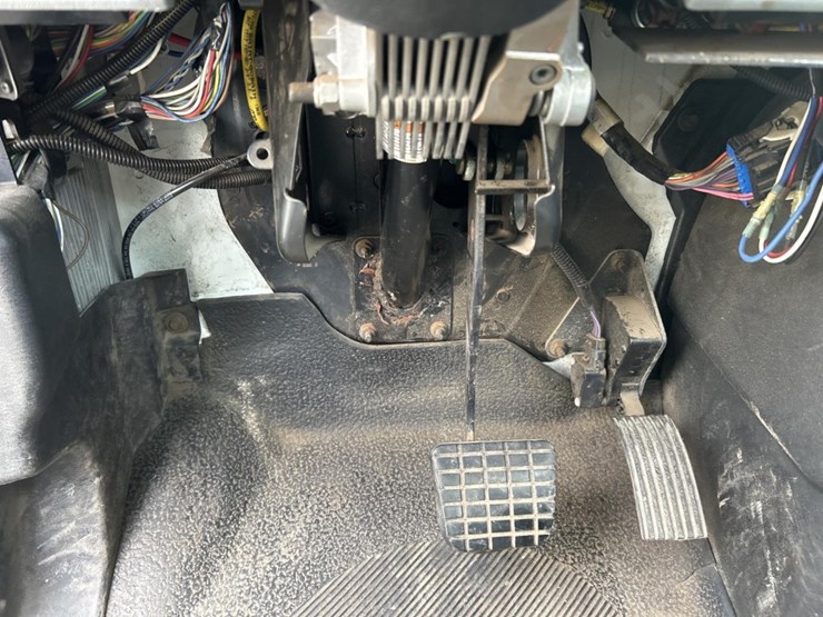 international-4000-image-99