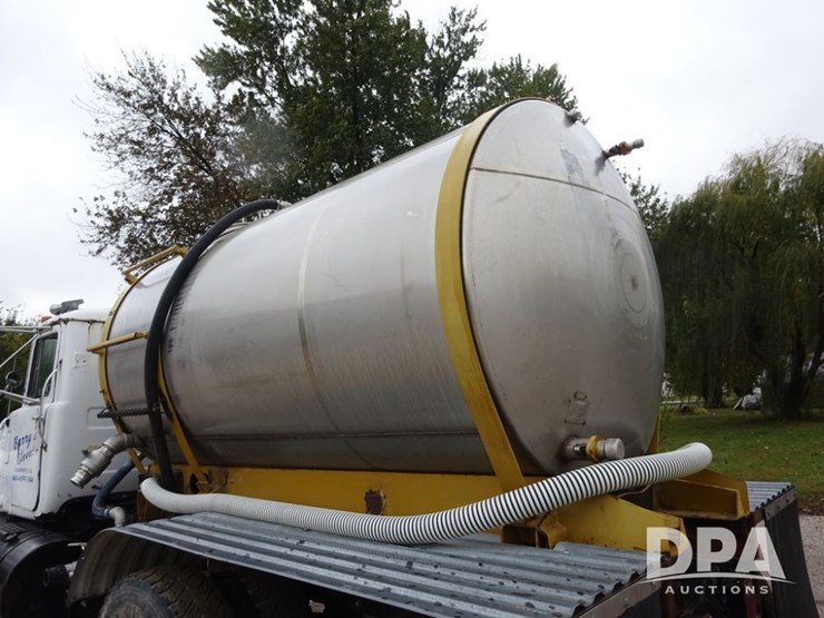 mack-r686st-image-60