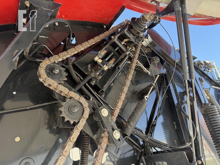 case-ih-rb565-image-26