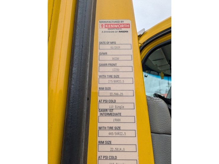 2020-kenworth-t680-image-26