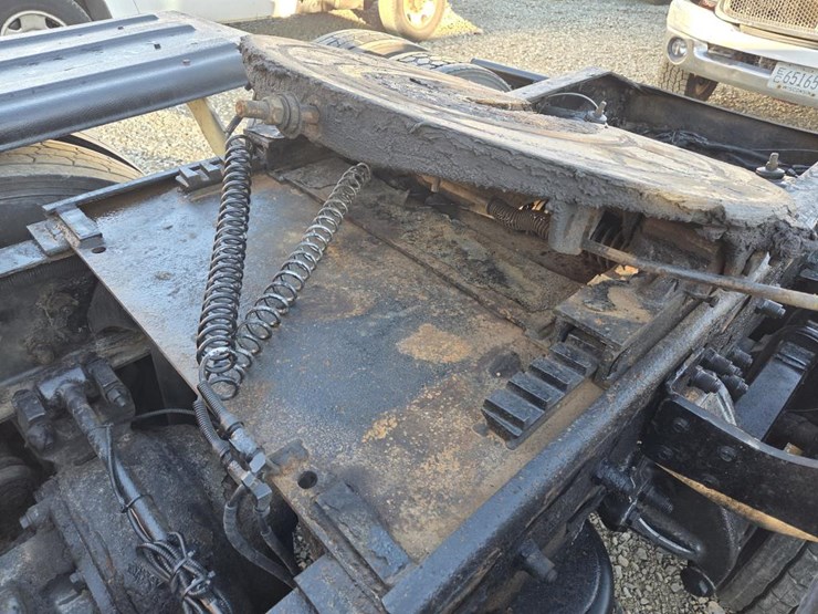 2007-peterbilt-386-image-34