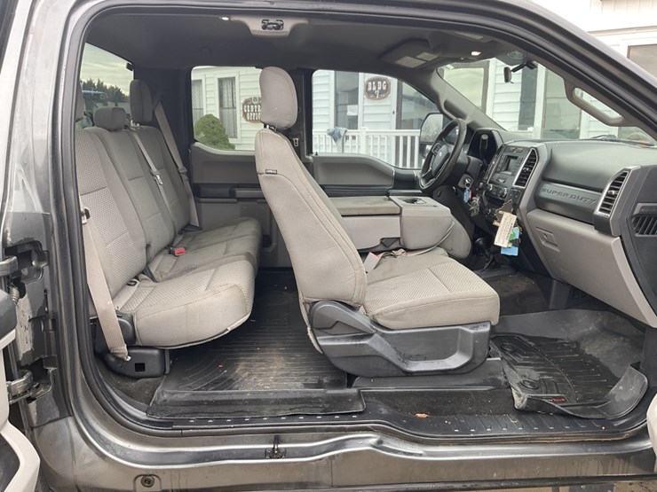 2016-ford-f250-xlt-image-8