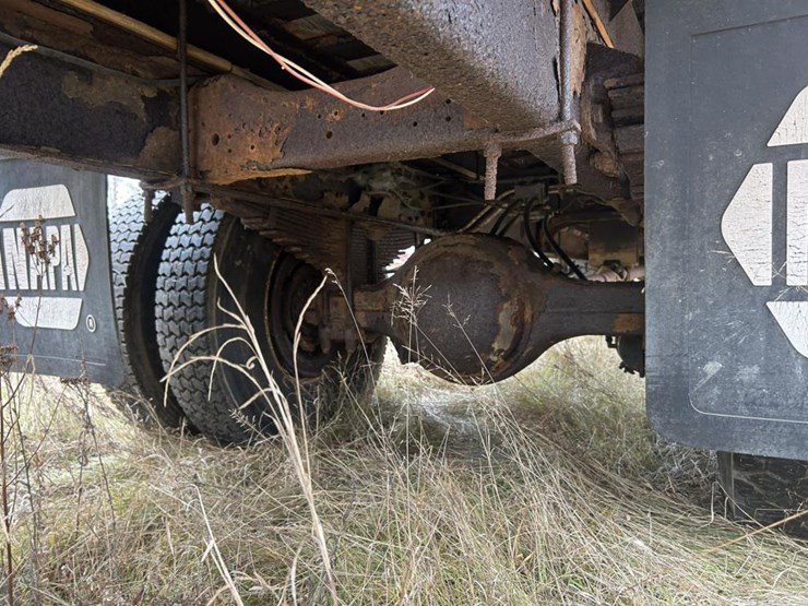 #1429-•-1995-ford-f-series-flatbed-truck-image-23