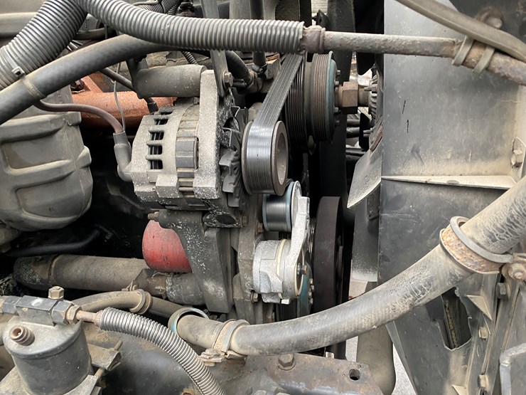 international-4700-image-50