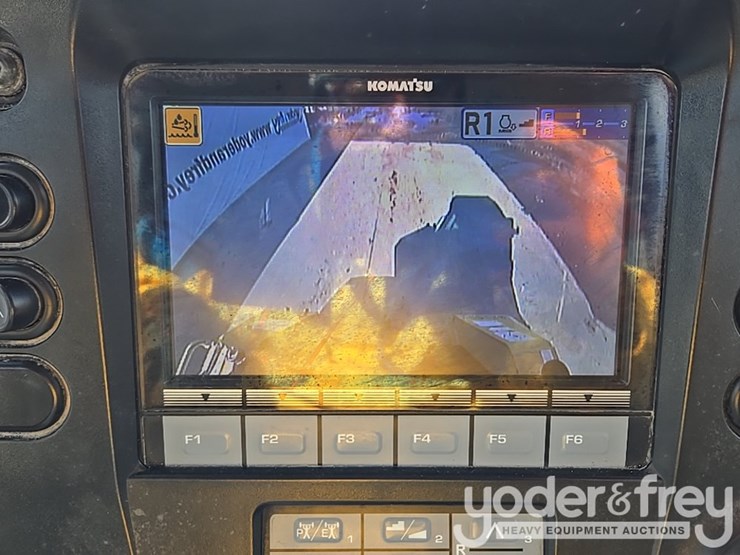 2018-komatsu-d61pxi-24-image-90