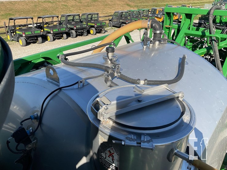 john-deere-r4038-image-51