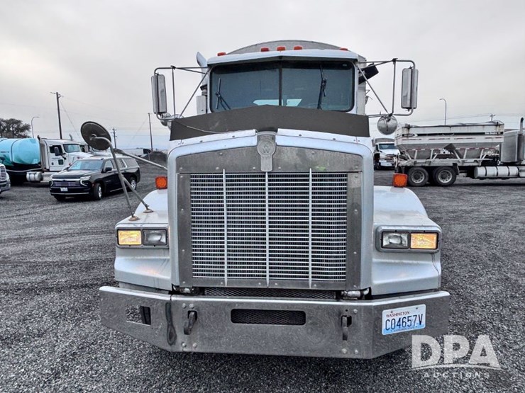 1995-kenworth-t800-image-3