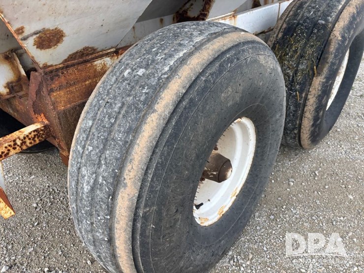 dry-spreader-buggy-(dr12582-unit-40)-image-31