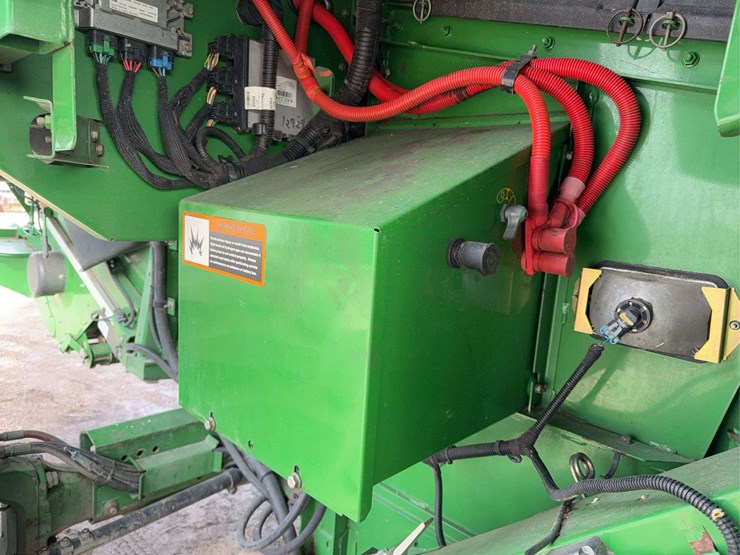 2013-john-deere-s670-image-67