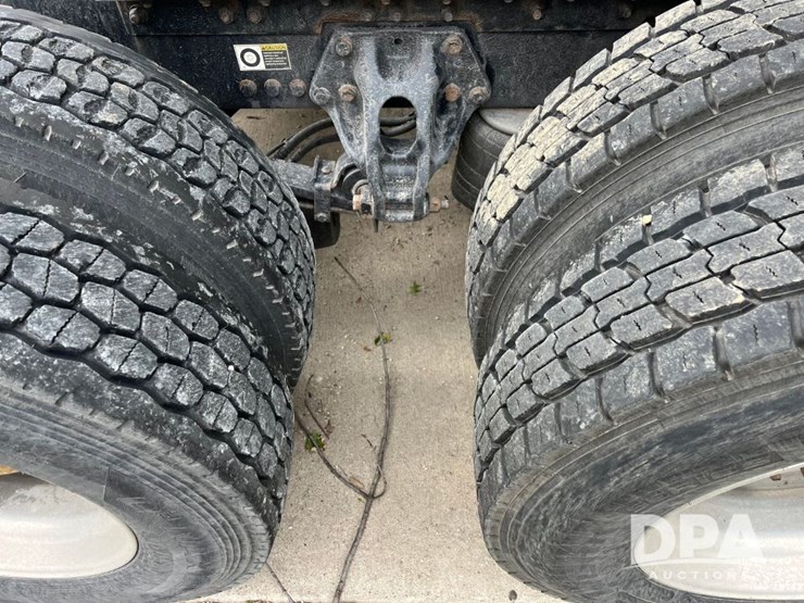 kenworth-t680-image-26