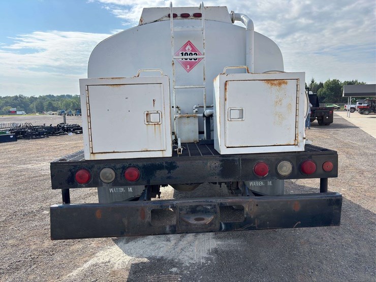 1992-ford-f700-image-17