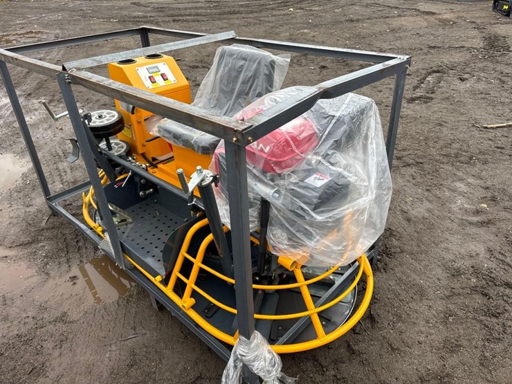 new-lifan-co-ride-on-gas-power-trowel-model-80r-3788-image-1