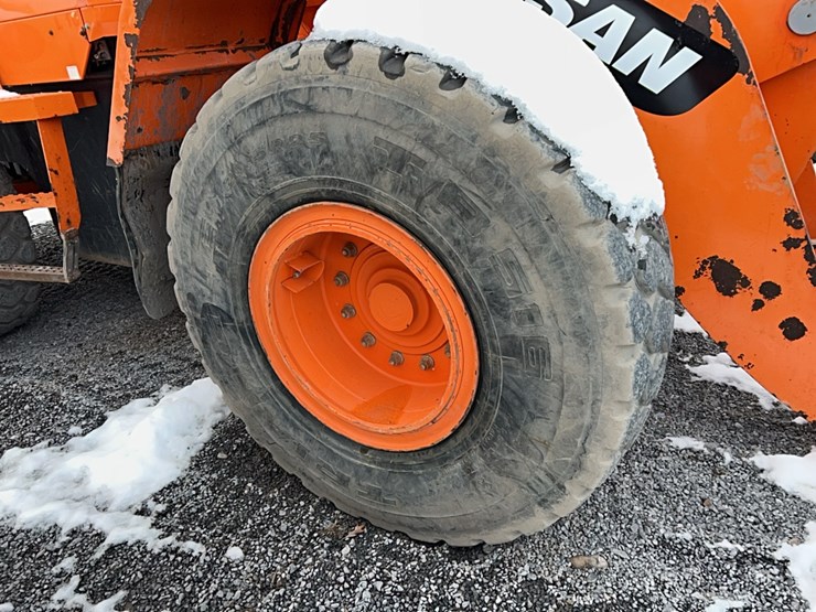 2015-doosan-dl250-3-image-11