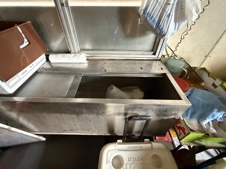 1992-cargo-wells-image-47