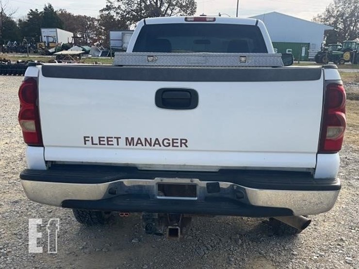 2003-chevrolet-silverado-2500-image-4