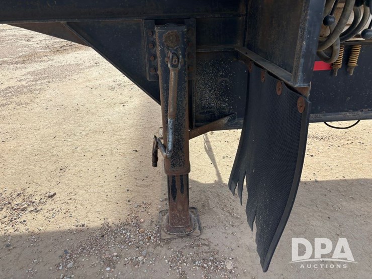 neville-tender-trailer-image-23