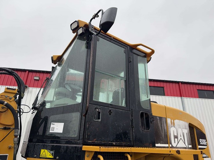 2006-caterpillar-930g-image-23