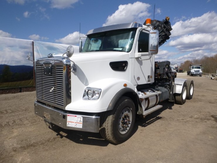 freightliner-coronado-122-image-50
