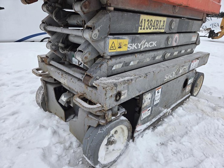 2017-skyjack-sjiii3219-image-10