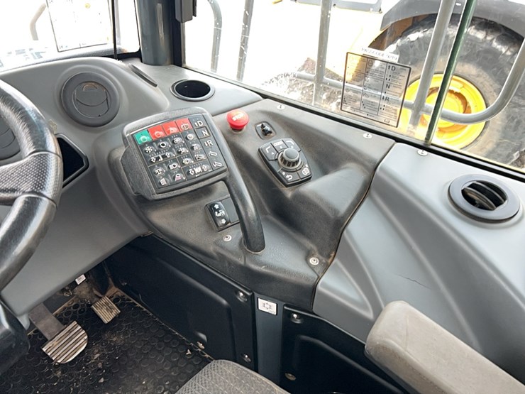 2020-bell-b30-image-19