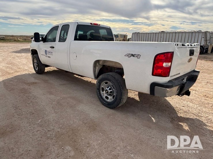 chevrolet-silverado-2500hd-image-10