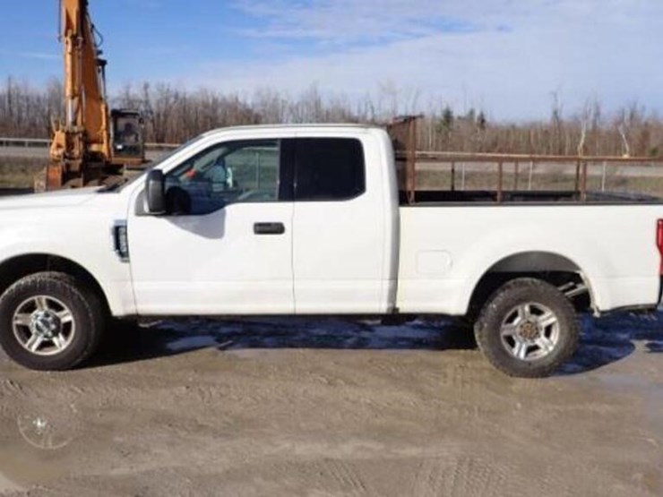 ford-f250-xlt-image-8