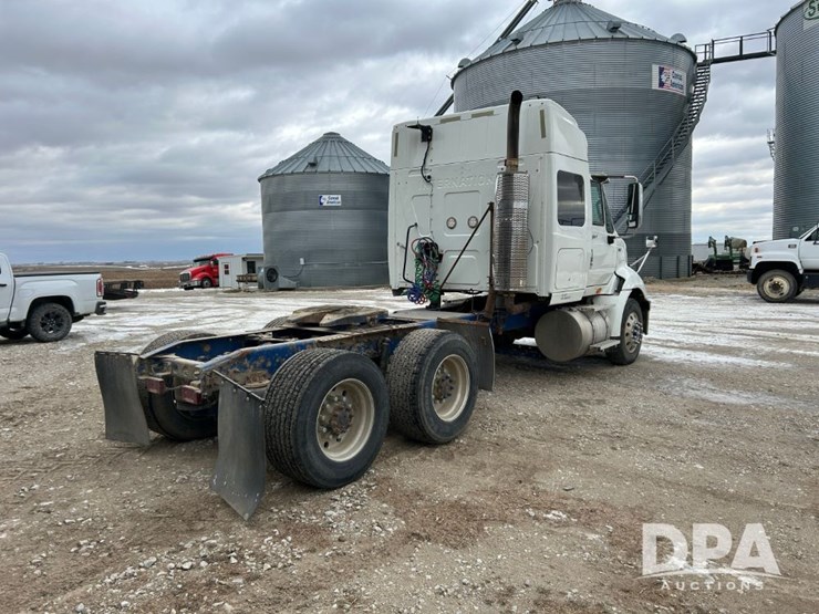 international-prostar-image-23