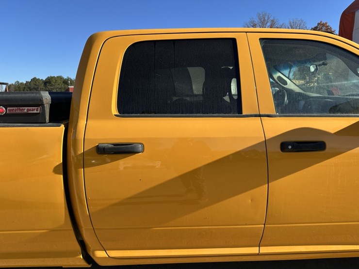 2012-dodge-ram-2500-image-19