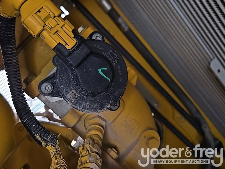 2019-deere-850l-lgp-image-139